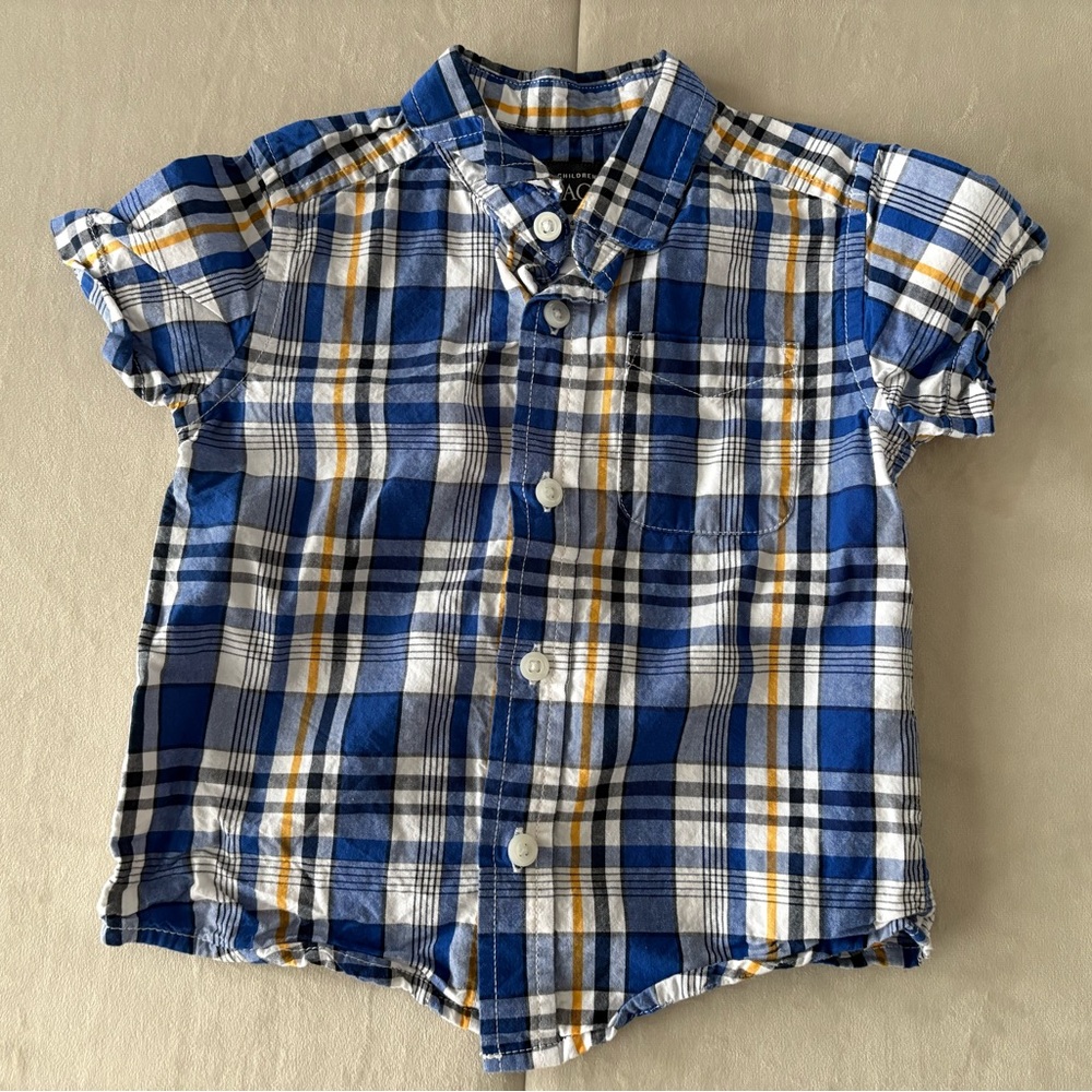 ⭐️2/$20⭐️ Button Down Collared Shirt